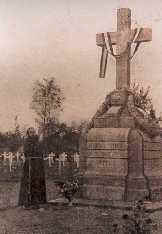 In un cimitero di guerra