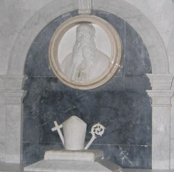 la tomba di Mons. Vittorio Consigliere - Particolare