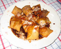 dolci tipici - panzerotti col vino cotto