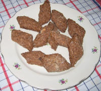 dolci tipici - pezzetti con le mandorle