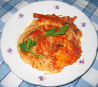 Linguine con sugo di baccal